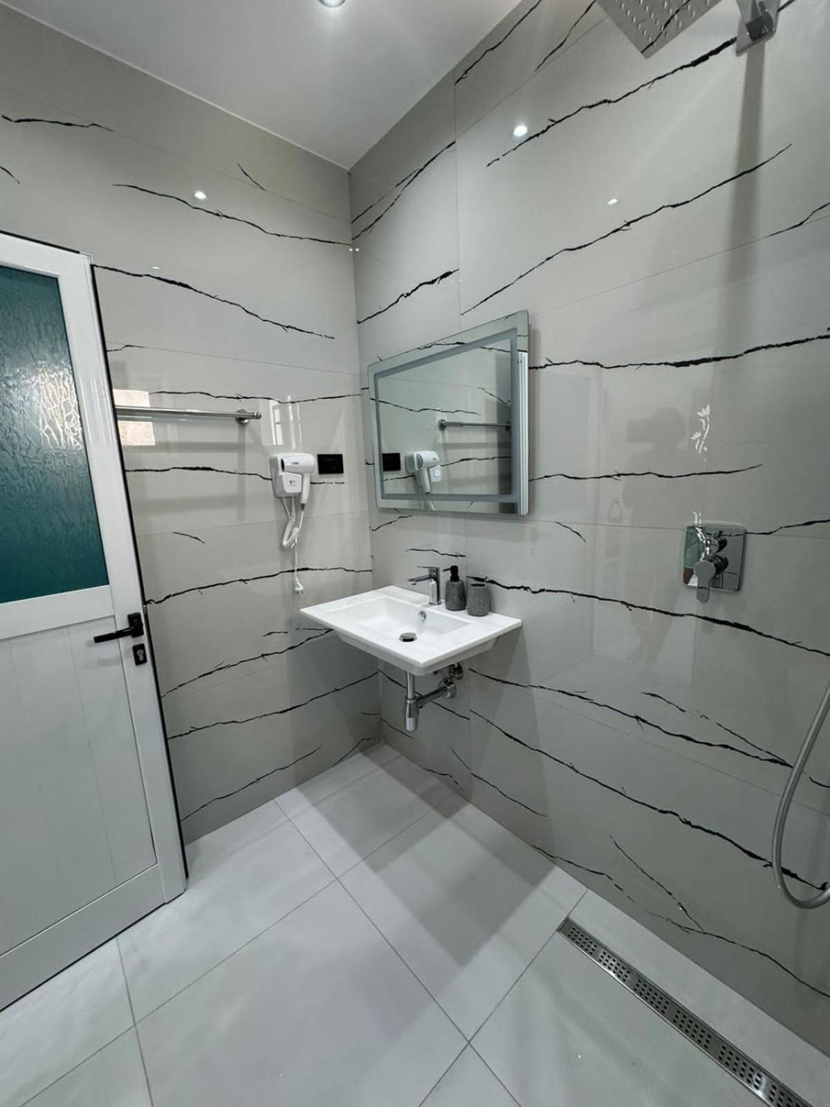 Vila Flabela Vlorë Rom bilde